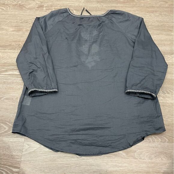 CAROLL Gray Cotton Blouse V-Neck embroided neck 3/4 Sleeves Blouse Chubby Chick - Picture 7 of 8